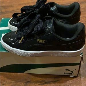 PUMA BASKET HEART BLACK SNEAKERS SZ 6